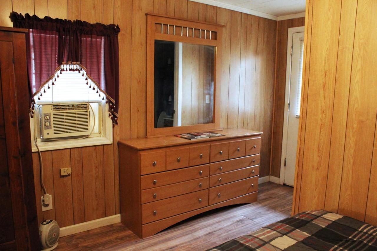 Isabel Berry Creek Cabins Bed & Breakfast エクステリア 写真