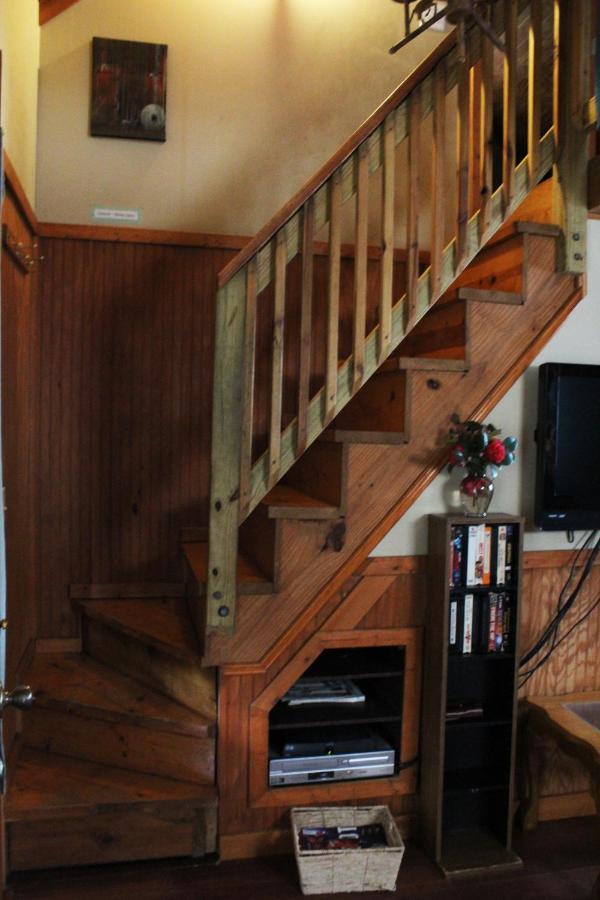 Isabel Berry Creek Cabins Bed & Breakfast エクステリア 写真