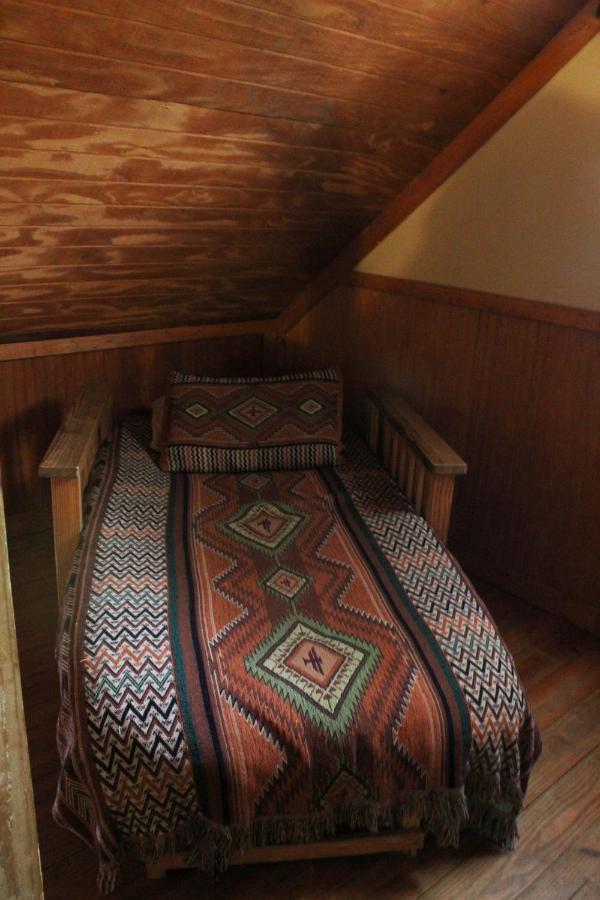 Isabel Berry Creek Cabins Bed & Breakfast エクステリア 写真