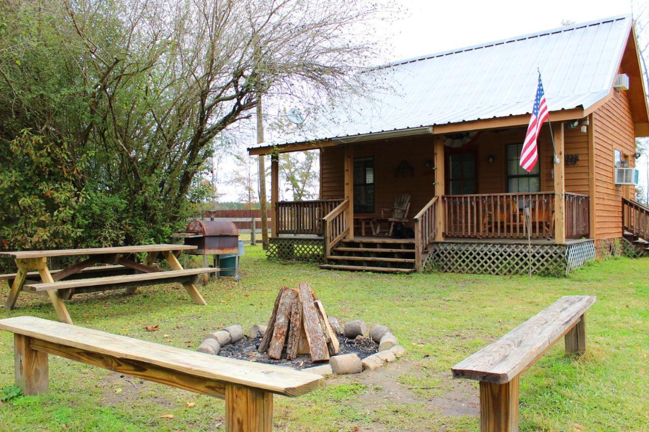 Isabel Berry Creek Cabins Bed & Breakfast エクステリア 写真