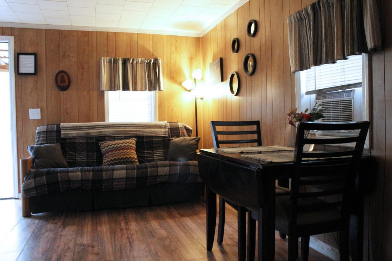 Isabel Berry Creek Cabins Bed & Breakfast エクステリア 写真