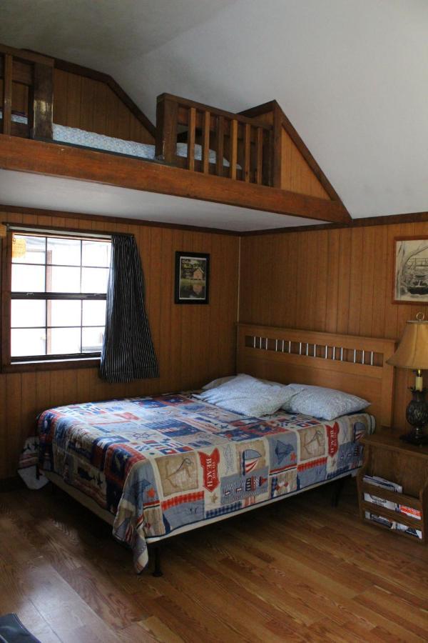 Isabel Berry Creek Cabins Bed & Breakfast エクステリア 写真