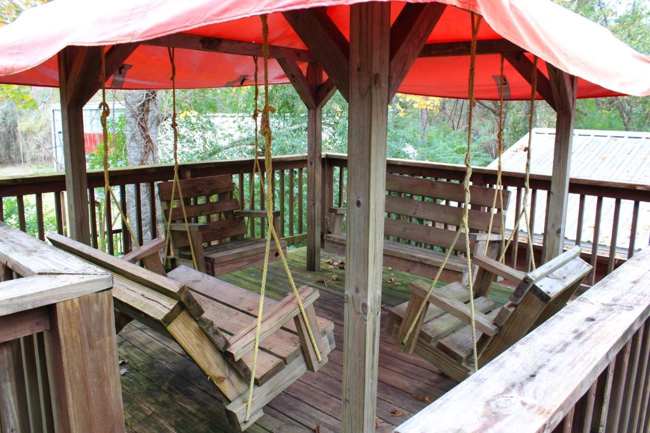 Isabel Berry Creek Cabins Bed & Breakfast エクステリア 写真